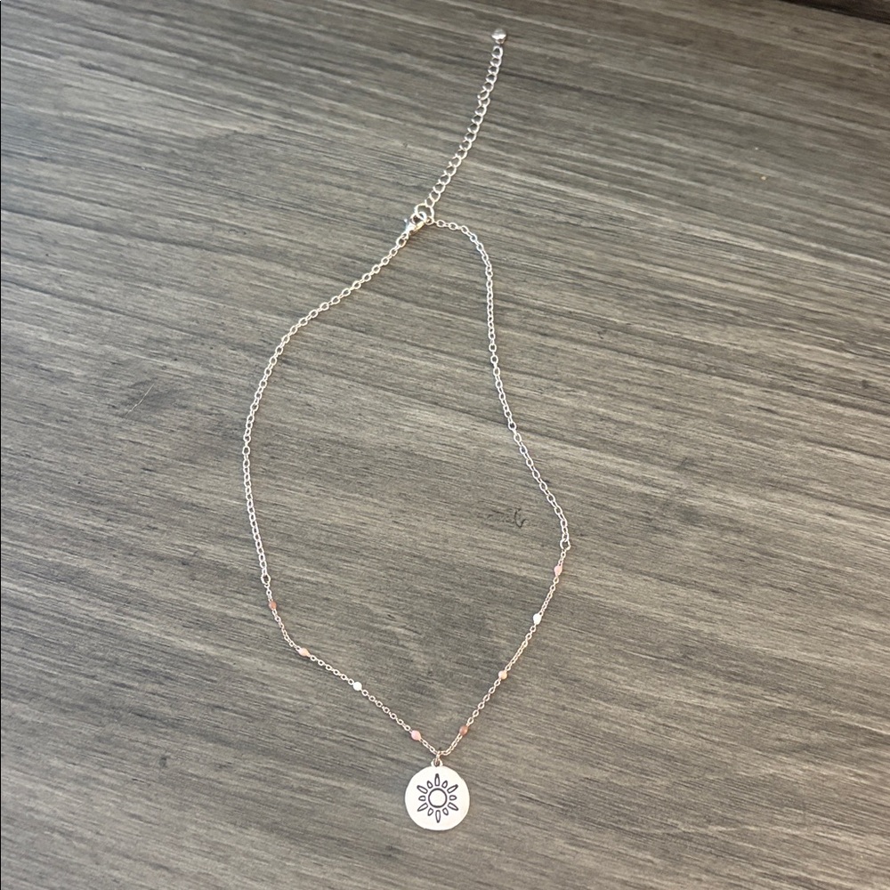 LC Lauren Conrad Beaded Sun Gold Necklace New Without Tags - Picture 4 of 4